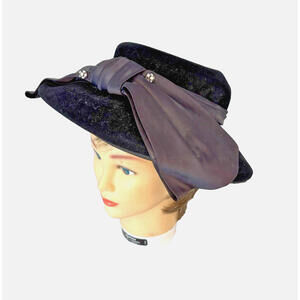 Vintage 1950's Charles of California Black Felt Brimmed Hat Bow Pin EUC